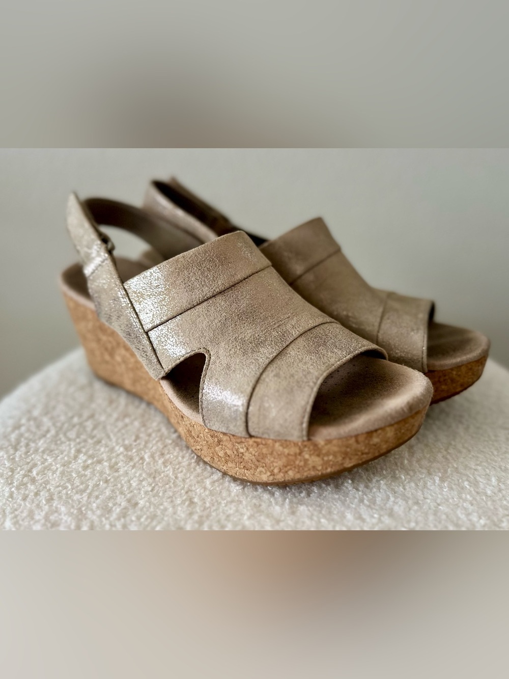 Clarks Women’s Annadel Eirwyn Wedge Sandals size 11